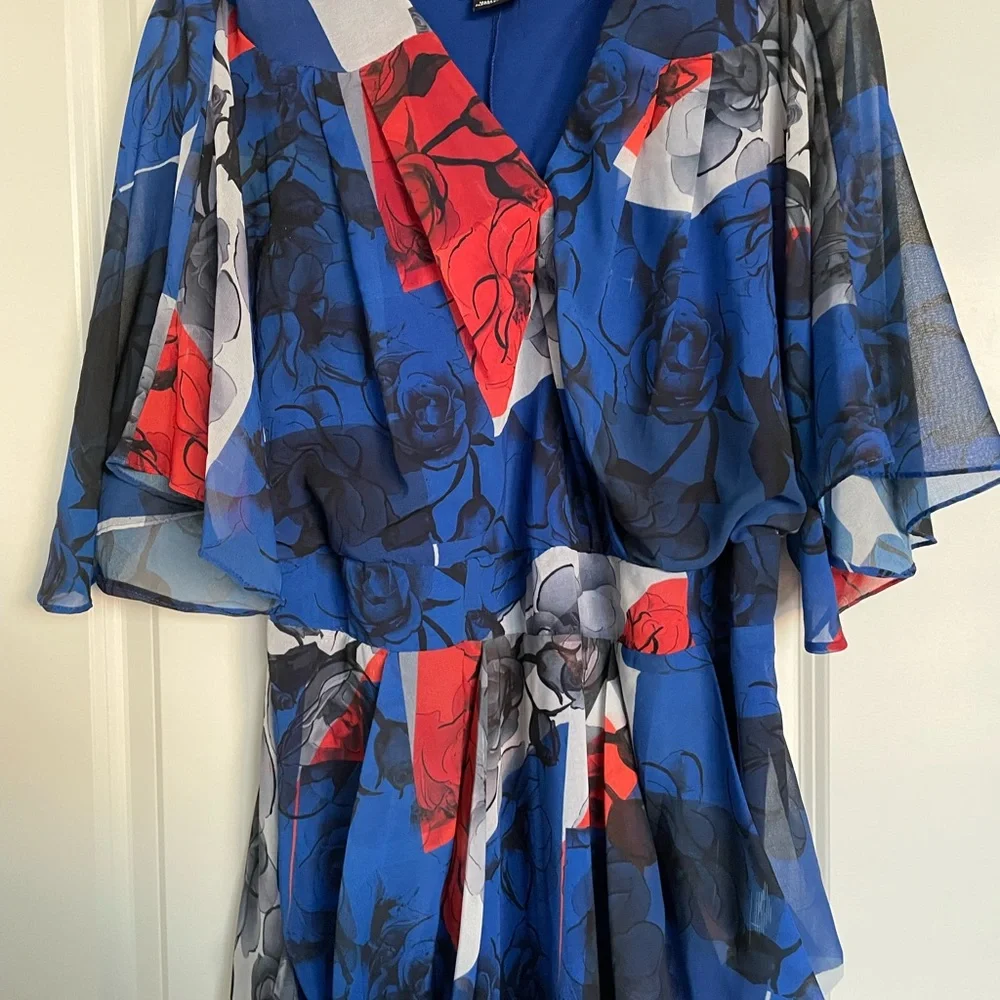 Dress - Picture 2 of 3